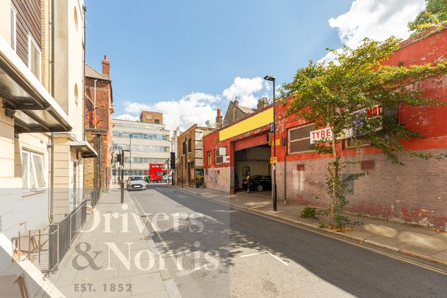 Thumbnail Parking/garage for sale in Georges Road, Holloway