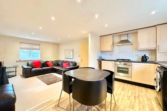 2, Balliol Court, Greater Manchester photo 2