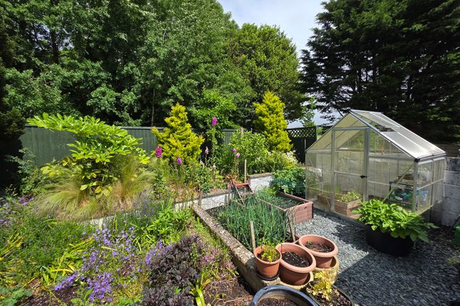 54 Rockfields, Porthcawl photo 3