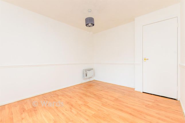 15, Damigos Road, Gravesend photo 3