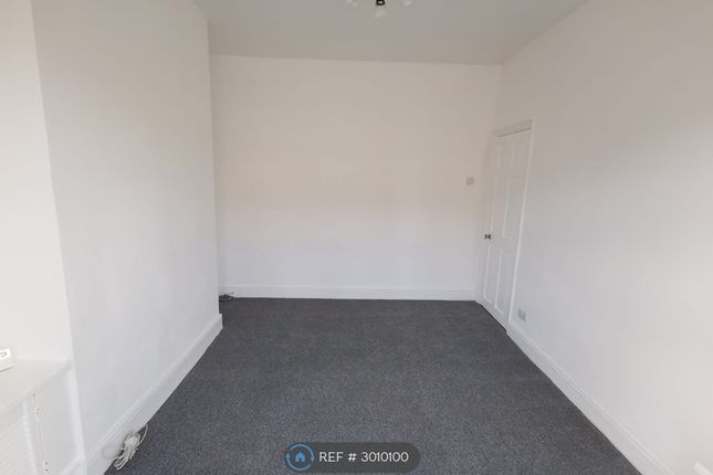 Liverpool Road, Eccles, Manchester photo 5