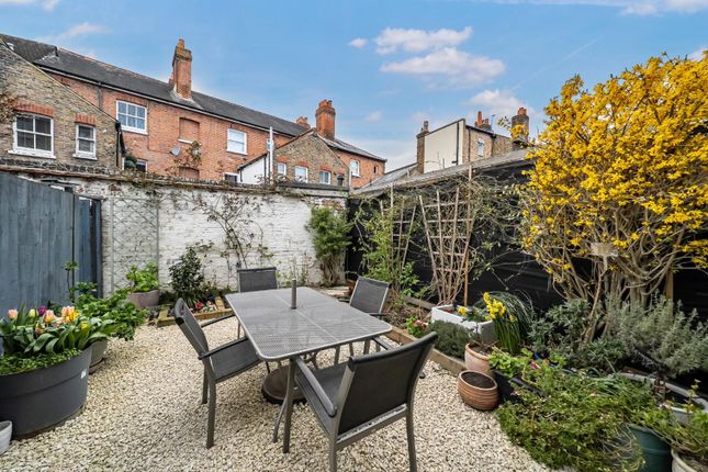38, St. Leonards Avenue, Windsor photo 3