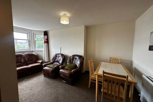 119 2/2 Nethergate, Dundee photo 3