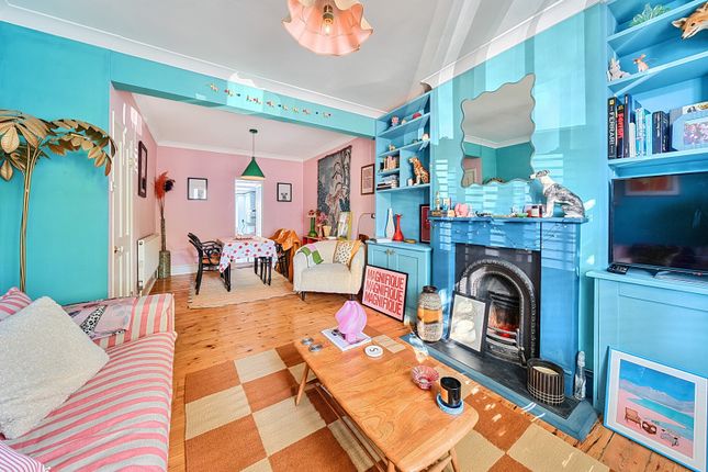 8, Hassendean Road, London photo 4