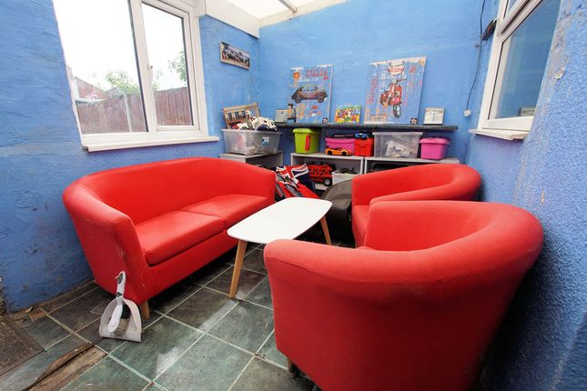 37, Russell Street, Gosport photo 5