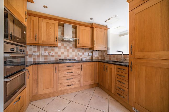 Flat for sale in Abbeymead Court, Sherborne, Dorset