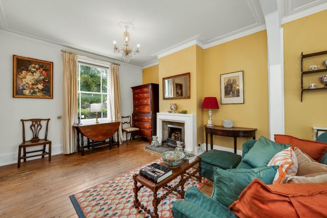 Abingdon Cottage,, Weston Green, Surrey photo 4