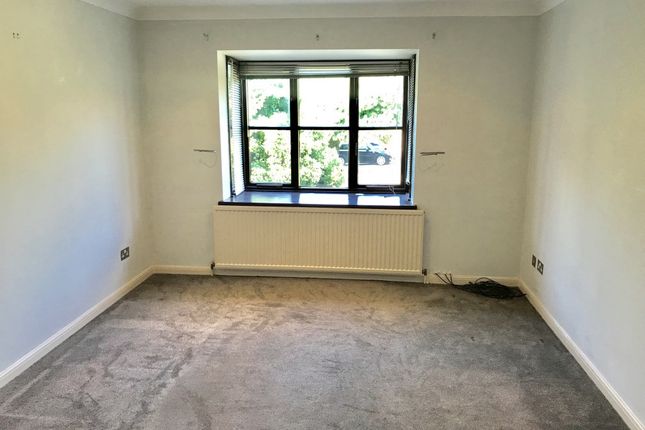 Flat 6, Kingswood Lodge, Leigh-on-Sea photo 4
