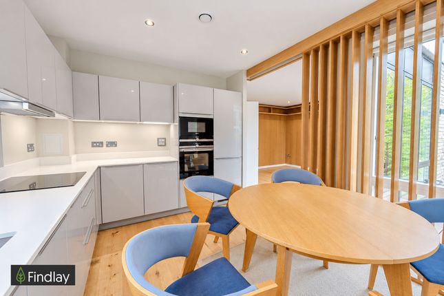 Lansdowne Drive, London photo 3