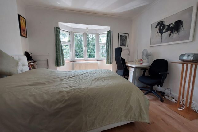 9, Uphill Grove, London photo 3