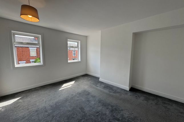 76, Welbeck Street, Worksop photo 5