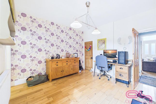 5, Mear Greaves Lane, Burton-On-Trent photo 4