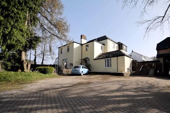 Studio flat on F7 Studio, High Street, Lydney, £850/mo
