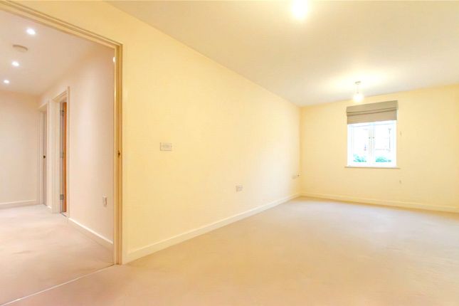 8 Elderflower House,, Whinbush Road, Hertfordshire photo 4