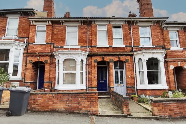 Thumbnail Semi-detached house to rent in North Parade, Lincoln