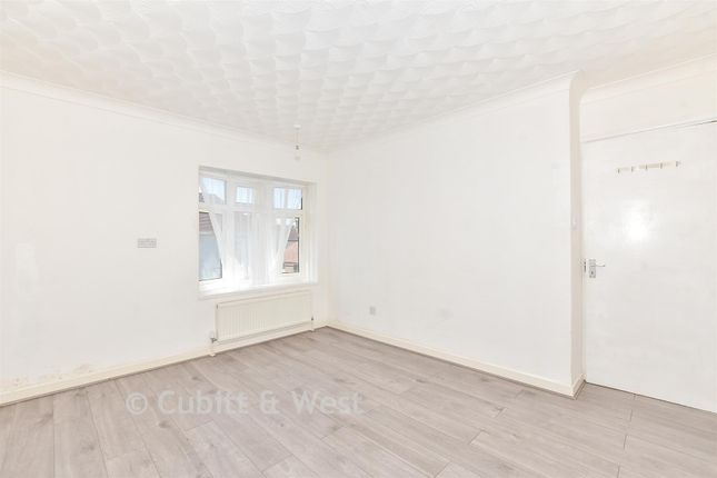31, Totland Road, Portsmouth photo 4