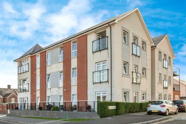 Thumbnail Flat for sale in Stabler Way, Poole