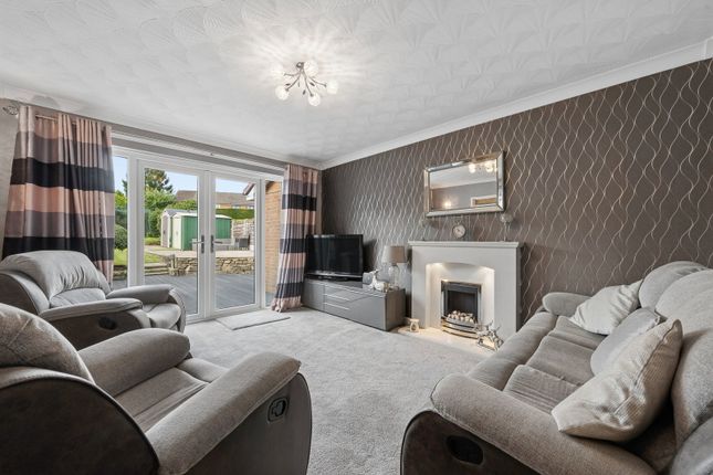 76, Whitecroft Drive, Bury photo 4