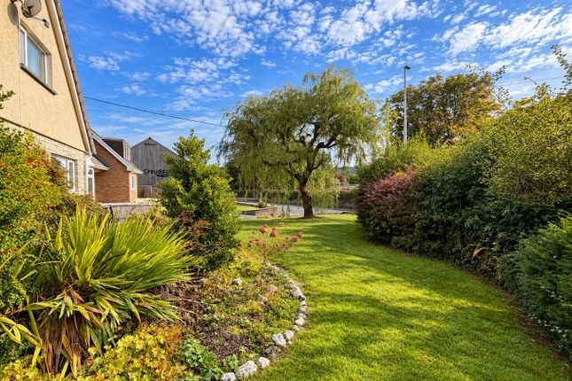 Meini Llwyd, Pontfaen Road, Lampeter photo 2