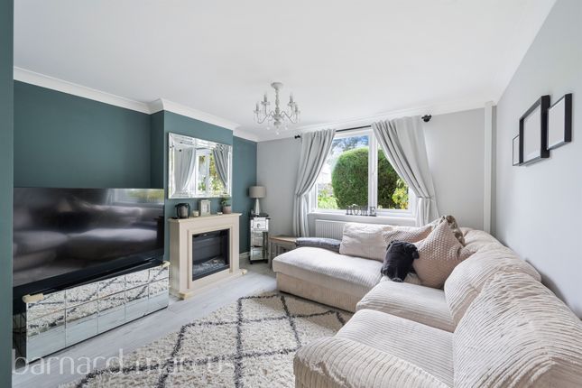 49, Gainsborough Road, Epsom photo 2