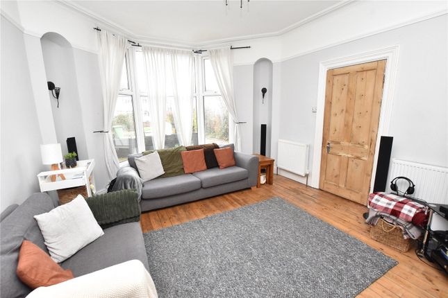 86, Green Lane, West Yorkshire photo 2