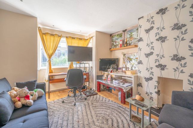 Thumbnail Flat for sale in Wilberforce Road, Hendon, London