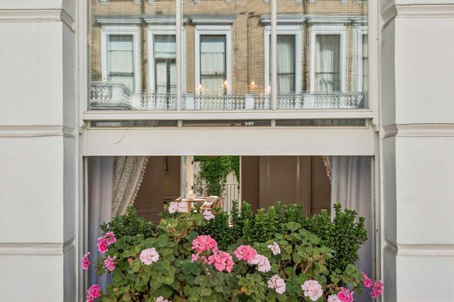 21, Ovington Gardens, Knightsbridge, London photo 3