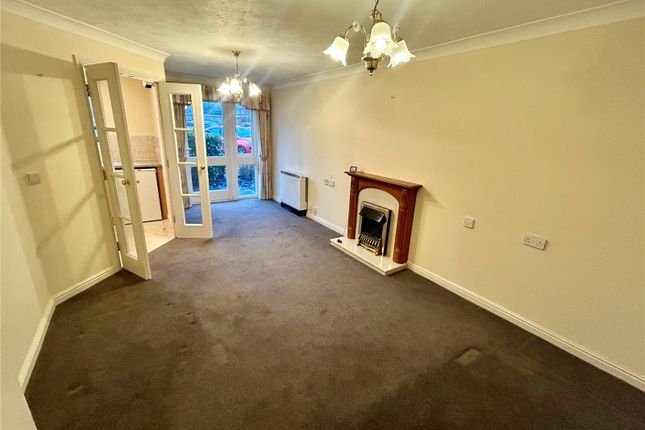 Flat 1, Drakeford Court,, Wolverhampton Road, Staffordshire photo 3