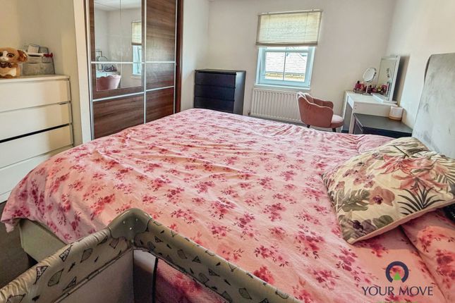 9 Pearl Court,, Garnet Road, Erith photo 3