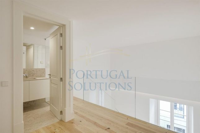 R Dr Luis De Almeida E Albuquerque 10 1200 123 Lisboa