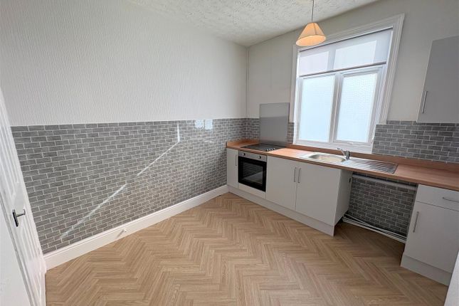 32a, Clifton Road, Darlington photo 4