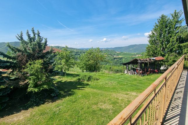 Detached house for sale in Langhe, San Giorgio Scarampi, Asti, Piedmont, Italy