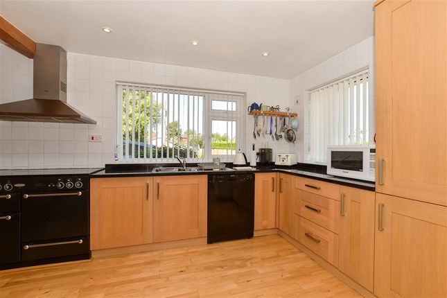 The Crescent, Horsham photo 4
