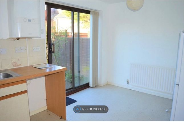 Canon Hudson Close, Coventry photo 5
