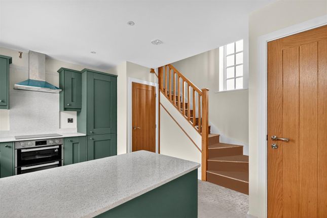 Forecourt Cottage, Thirsk Road, York photo 4