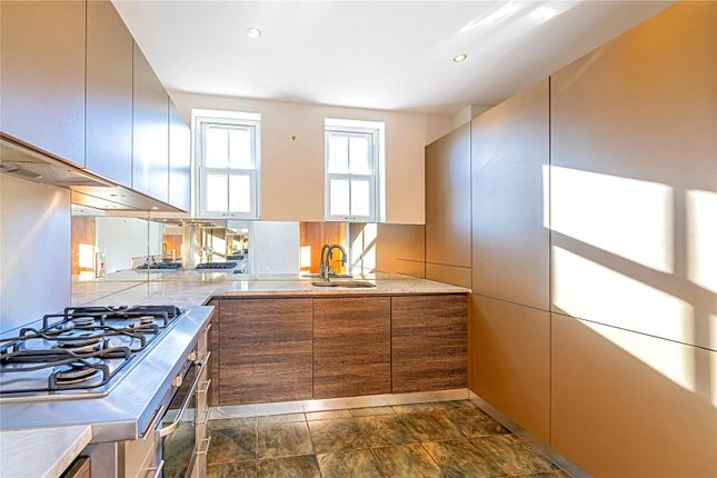 2 Grand Regency Heights,, Burleigh Road, Berkshire photo 4