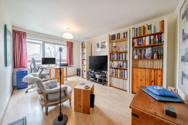 1-bed house on 153, Bartholomew Close, London, £310,000