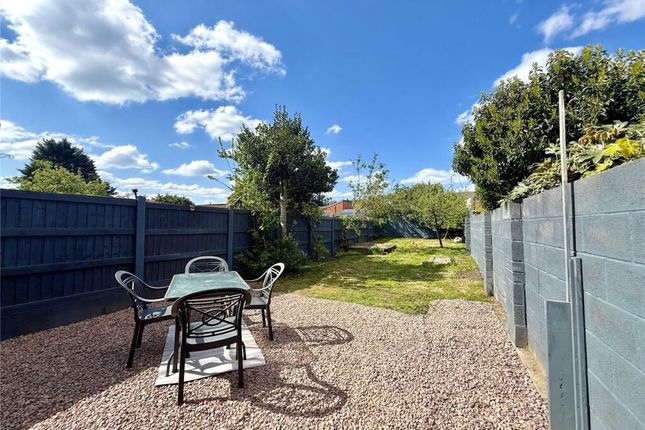 9, Lawson Street, Southport photo 3