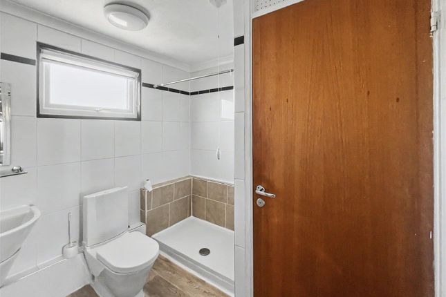 66, Glenbrook Crescent, Nottingham photo 5