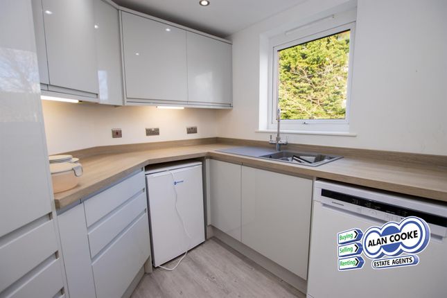 24, Primrose Court, Primley Park View, Leeds photo 2