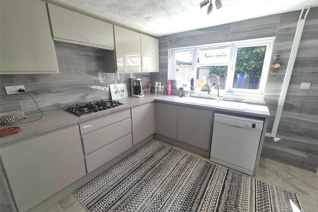18, Chesterfield Road, Telford photo 2