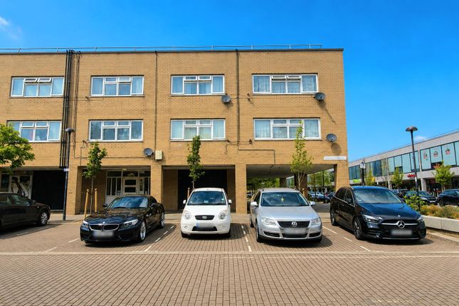 Studio flat on 649J, Silbury Boulevard, Milton Keynes, £60,000