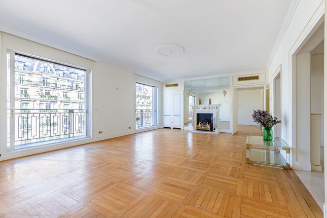Apartment for sale in Parc Monceau, 35 Bd De Courcelles, 75008 Paris, France