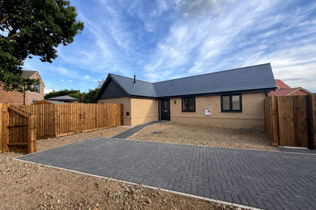2-bed detached on 3, Apple Grove, Colchester, £400,000
