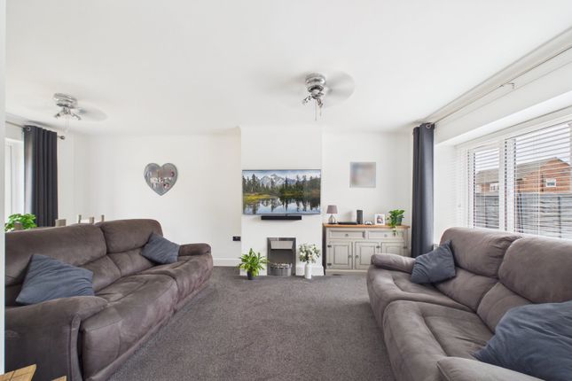 29, Usk Road, Reading photo 2