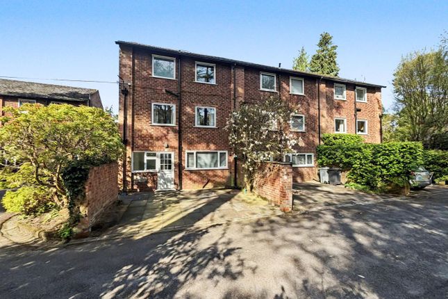 4 Broad Court, Beechfield Road, Alderley Edge photo 2