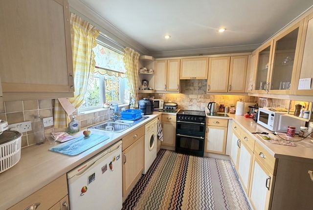 1, Sawmills Way Devon, Honiton photo 2