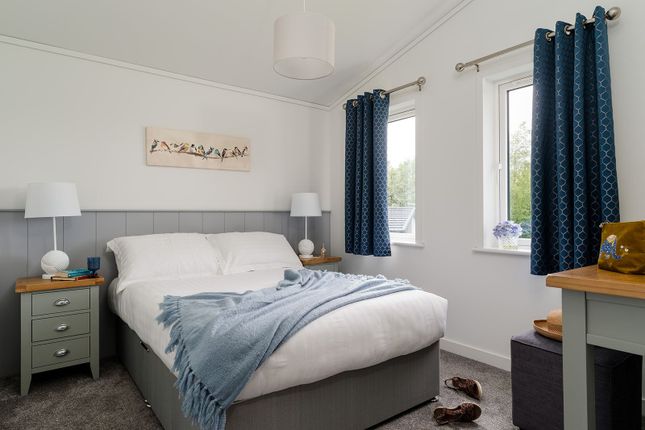 2, Mill Ln, Ilfracombe photo 4