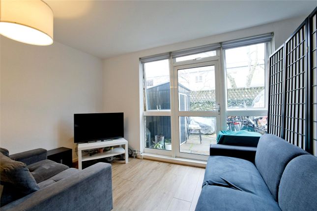 Flat 3, Goldthorpe,, Camden Street, London photo 4