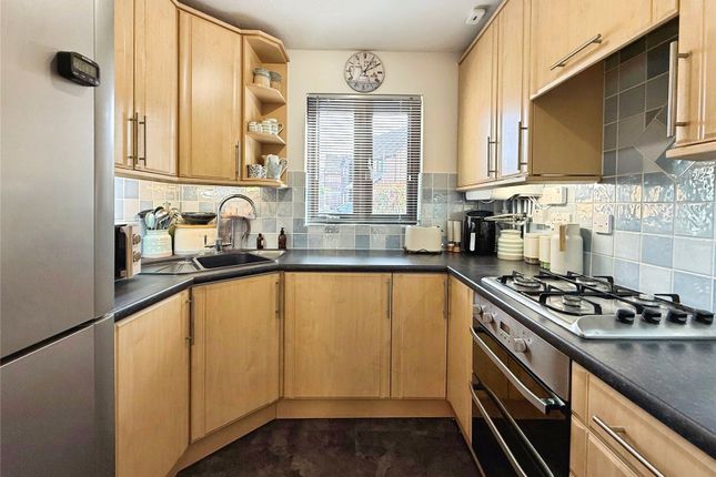 5, Wentworth Close, Berkshire photo 4